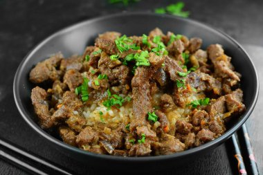 Çin bifteği kızartması