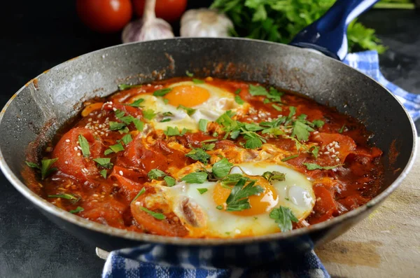 Gros Plan Délicieux Œufs Frits Aux Tomates — Photo