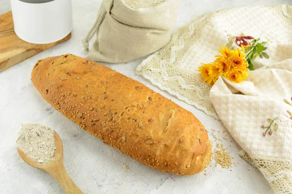 Classic Homemade Whole Wheat Bread Seeds — Stock Photo, Image