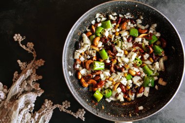 Rava Upma Hazırlama Fotoğrafları