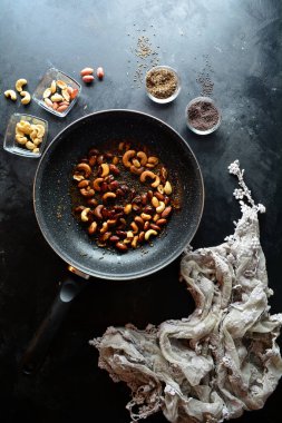 Rava Upma Hazırlama Fotoğrafları