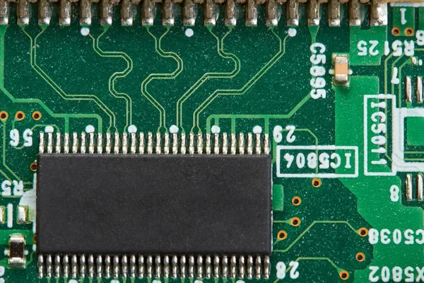 Primer Plano Del Chip Ordenador Una Parte Placa Circuito Impreso —  Fotos de Stock