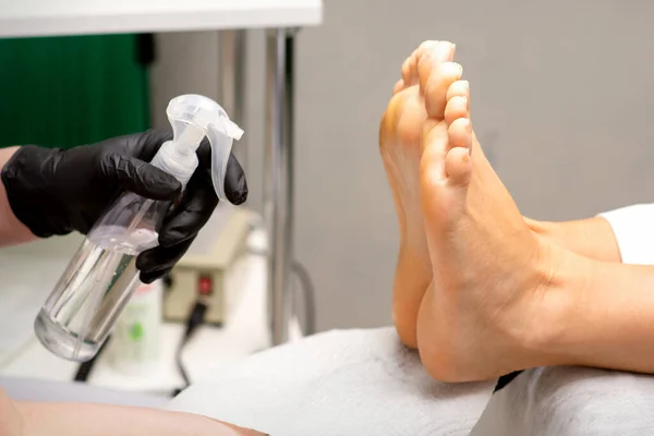 Pedicure Master Disinfects Feet Woman Preparation Decontamination Beauty Salon — 스톡 사진