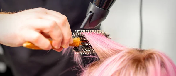 Drying Short Pink Hair Young Caucasian Woman Black Hairdryer Black — Stockfoto