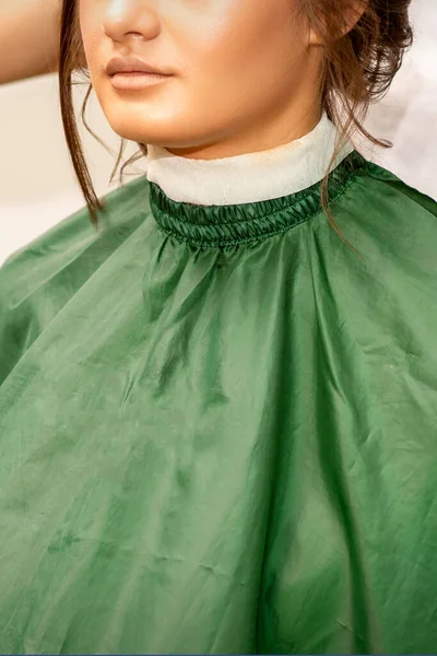 Beauty Bride Salon Half Face Beautiful Young Caucasian Woman Wearing — Stockfoto