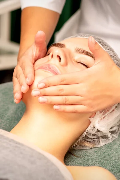 Facial Treatment Massage Beautiful Young Caucasian Woman Perfect Skin Receiving — Stock fotografie