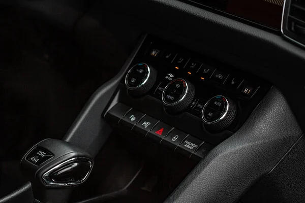 Digital Control Panel Car Air Conditioner Dashboard Modern Car Interior — Stock Photo, Image