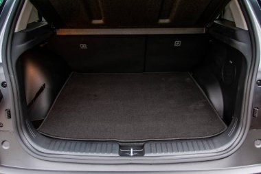 MOSCOW, RUSSIA - SEPTEMBER 15, 2021 Hyundai Creta İkinci nesil (SU2) olarak da bilinir. 2021 yılında modern bir subcompact SUV modeli. İç mekan görüntüsü. Hyundai Creta ix25 'in iç detayları.