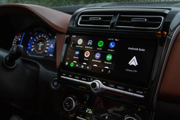 Moscow Rússia Setembro 2021 Android Auto Tela Ecrã Inicial Carro Fotografia De Stock