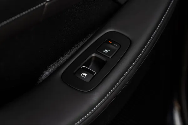 Przyciski Sterowania Ogrzewaniem Siedzeń Zamykają Widok Bliska Wnętrze Samochodu Przycisk — Zdjęcie stockowe
