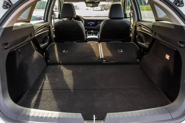 Grand Coffre Voiture Propre Vide Intérieur Suv Compact Vue Arrière — Photo