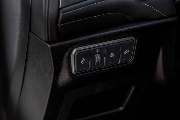 Närbild Moderna Bilar Elektroniska Säkerhetssystem Kontrollpanel Modern Bil Interiör Detalj — Stockfoto