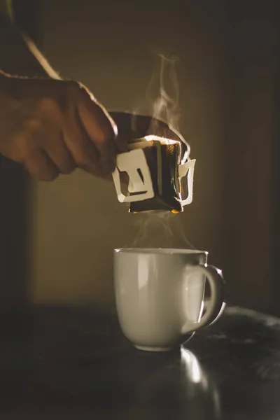 Στάγδην Τσάντα Καφέ Κούπα Καφέ Έννοια — Φωτογραφία Αρχείου