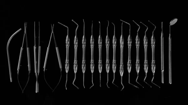 Композиція Стоматологічними Інструментами Чорному Тлі Чорно Білому Стилі — стокове фото