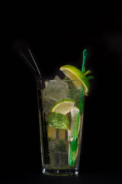 Alcoholic Cocktail Mojito Classic Black Background — Stock Photo, Image