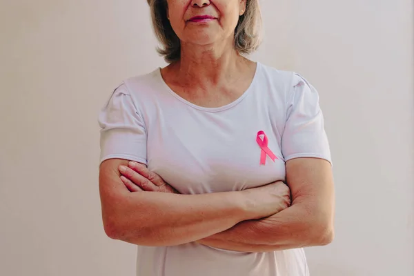 Mature White Woman Pink Ribbon Isolated — Photo