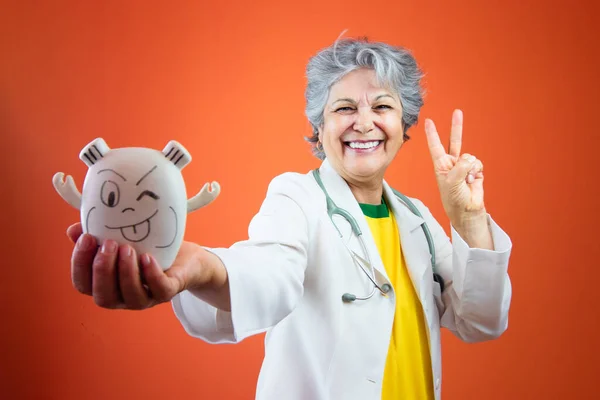 Pediatrician Day Mature Female Doctor Gray Hair Child Toys Isolated — Photo