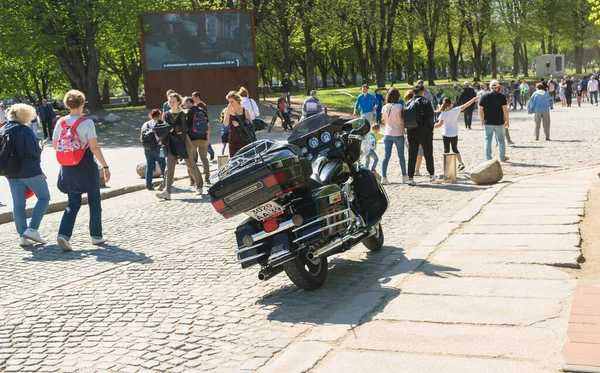 Kaliningrado Rusia Mayo 2021 Motocicleta Harley Davidson Estacionada Día Soleado — Foto de Stock