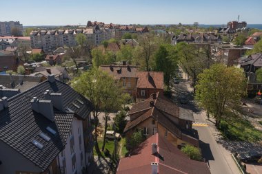 Zelenogradsk, Rusya - 12 Mayıs 2021: Güneşli baharda şehir manzarası