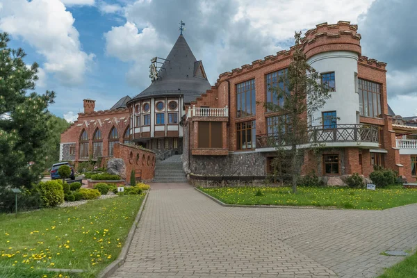Kaliningrad Rusya Mayıs 2021 Kings Konut Eğlence Merkezinin Girişine Giden — Stok fotoğraf