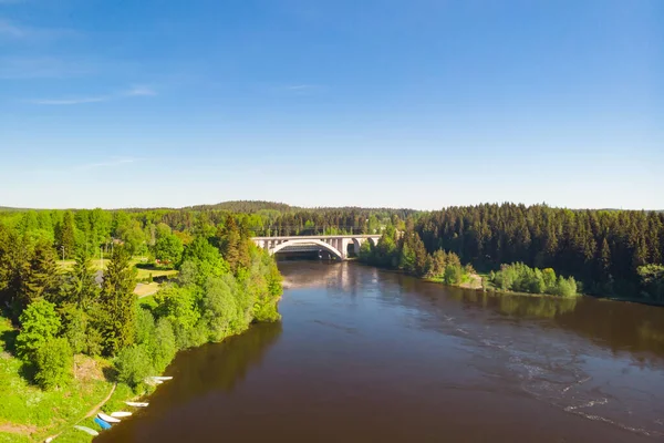 Vista Aérea Verão Das Águas Ponte Rio Kymijoki Finlândia Kymenlaakso — Fotografia de Stock