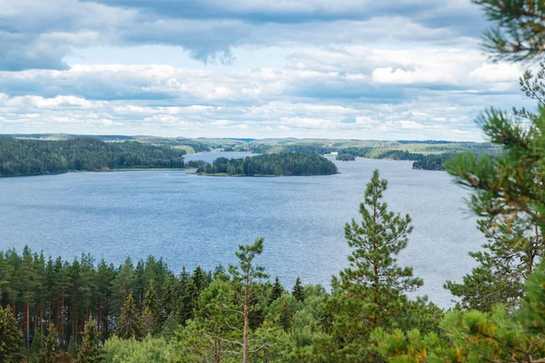 Bela Vista Para Lago Pyhajarvi Montanha Hiidenvuori Ilha Hiidensaari Finlândia — Fotografia de Stock