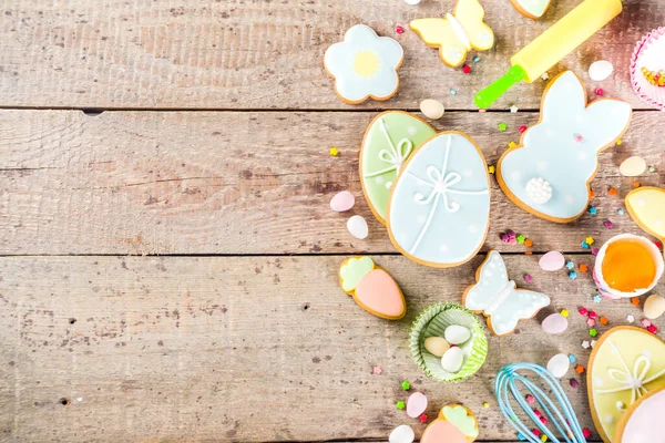 Påsk Matlagning Bakning Bakgrund Med Pastellfärgade Påsk Cookies Socker Strössel — Stockfoto