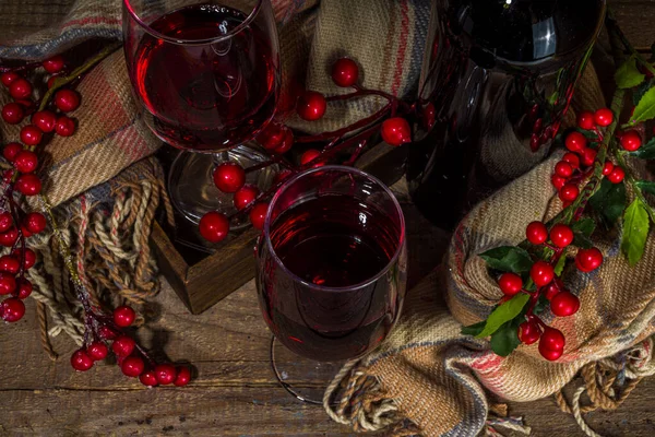 Degustazione Vini Invernali Sfondo Degustazione Bottiglia Vino Artigianale Con Due — Foto Stock