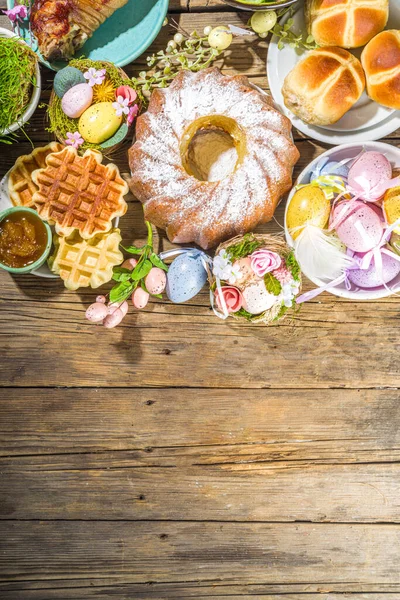 Festive Dinner Easter Brunch Traditional Easter Dishes Family Home Table — Stock Photo, Image