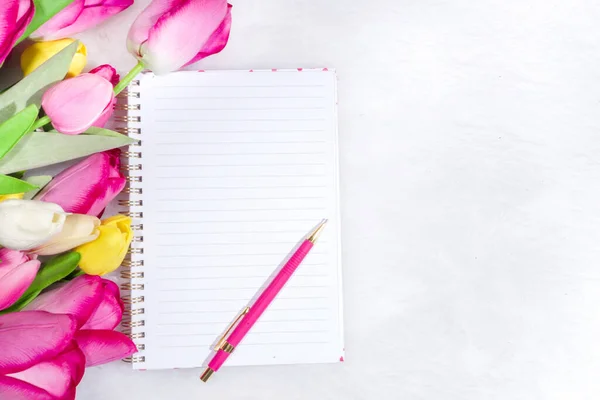 Concepto San Valentín Día Madre Fondo Cumpleaños Flores Tulipán Primavera —  Fotos de Stock