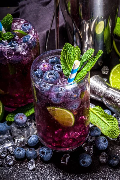 Borůvkový Citrusový Letní Chlazený Nápoj Ledový Mojito Limonádový Koktejl Borůvkami — Stock fotografie