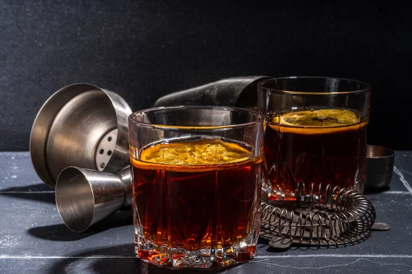 Hard Alcohol Drink Orange Slice Garnish Negroni Cocktail Dried Orange — Stock Photo, Image