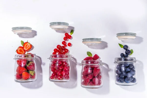 Fruit Een Bes Jam Conservering Zomer Ingeblikt Voedsel Voor Winter — Stockfoto