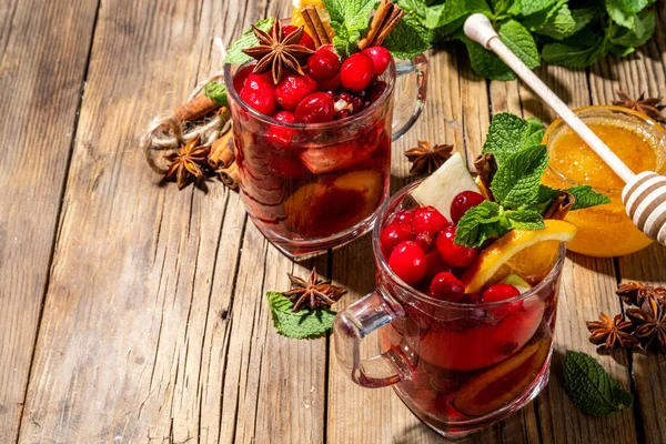 Christmas Mulled Wine Aromatic Spices Citrus Fruits Berry Hot Autumn — Φωτογραφία Αρχείου