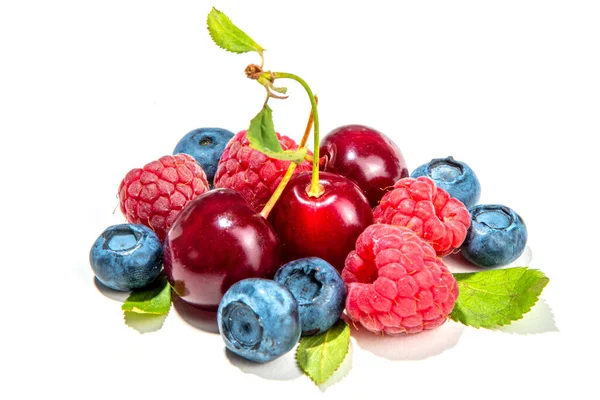 Mix Isolate Blueberry Blackberry Raspberry Cherry Mint Fresh Ripe Berry —  Fotos de Stock