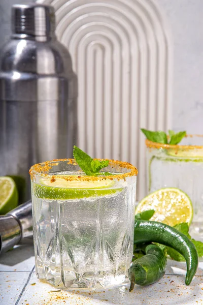 Spicy Margarita Tequila Cocktail Lime Chilli Hot Pepper Spices White — Fotografia de Stock