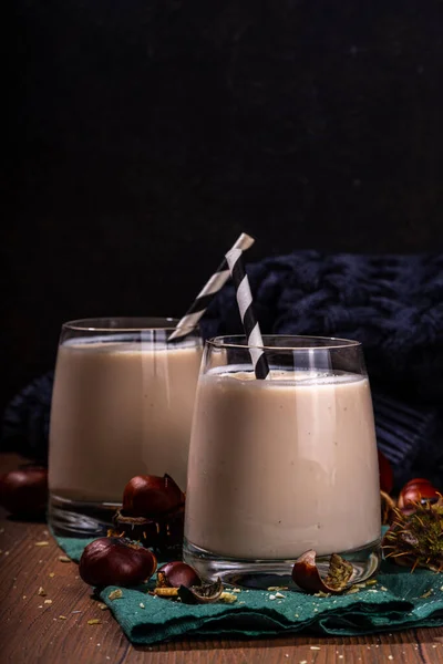 Batido Castañas Bebida Cremosa Picante Otoño Con Castañas Asadas Batidas —  Fotos de Stock