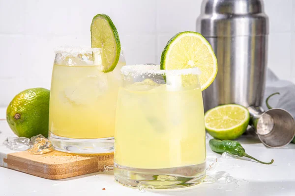 Bebida Clássica Tequila Margarita Refrescante Coquetel Alcoólico Doce Azedo Com — Fotografia de Stock