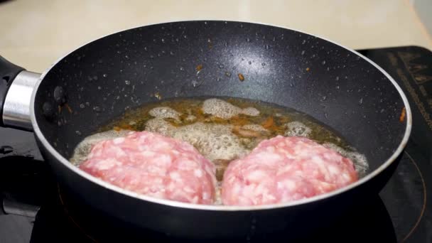 Fry meat fillet cutlet in pan — Stock Video