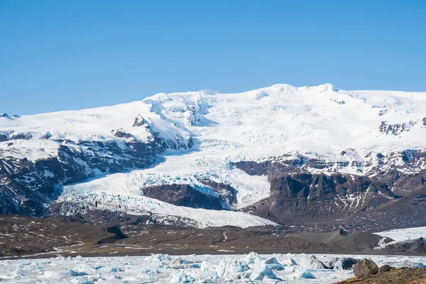 アイスランド南部のヴァトナヨークトル国立公園の一部であるフルタジョクル氷河 — ストック写真