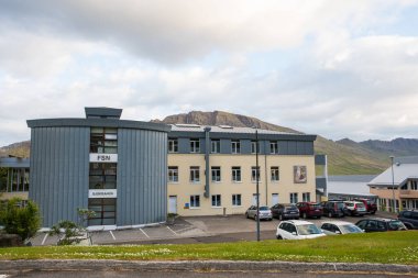 Neskaupsstadur İzlanda - 16 Temmuz. 2021: Doğu İzlanda Bölge Hastanesi