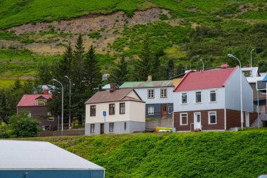 Kuzey İzlanda 'nın Siglufjordur kasabası