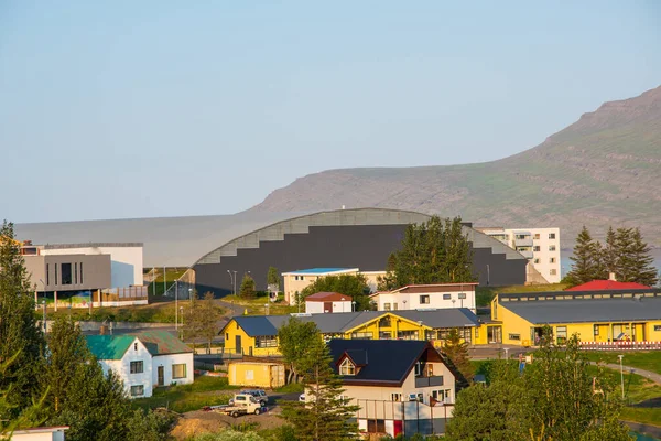 Miasto Reydarfjordur Wschodniej Islandii Letni Wieczór — Zdjęcie stockowe