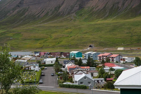 Widok Miasto Olafsfjordur Północnej Islandii — Zdjęcie stockowe