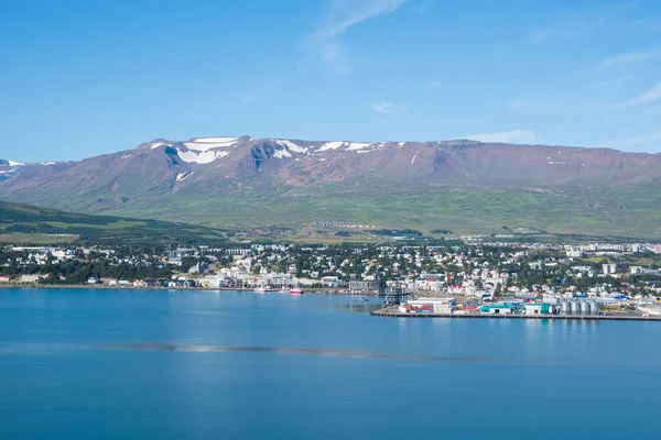 Utsikt Över Staden Akureyri Norra Island Solig Sommardag — Stockfoto