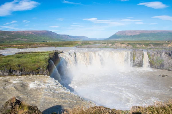 Wodospad Godafoss Północnej Islandii Słoneczny Letni Dzień — Zdjęcie stockowe