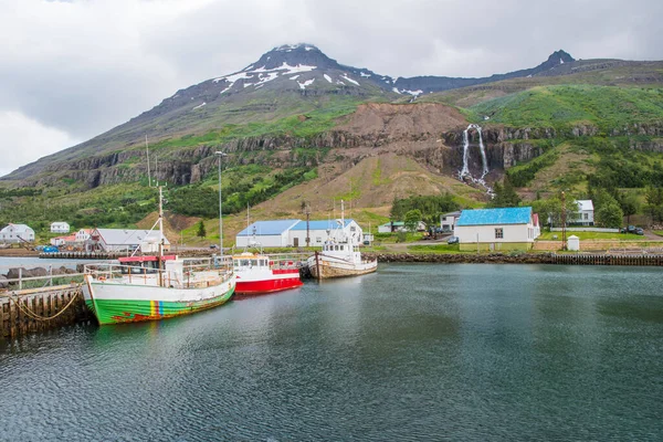 Город Сыдишфьордур Востоке Исландии Летний День — стоковое фото
