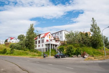 Kuzey İzlanda 'daki Husavik kasabasına bakın