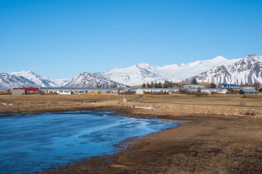 Güney İzlanda Hornafjordur 'daki Hofn kasabasındaki eski binalar