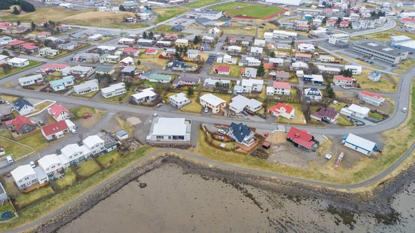 Luchtfoto Van Stad Hofn Hornafjordur Het Zuiden Van Ijsland Rechtenvrije Stockafbeeldingen